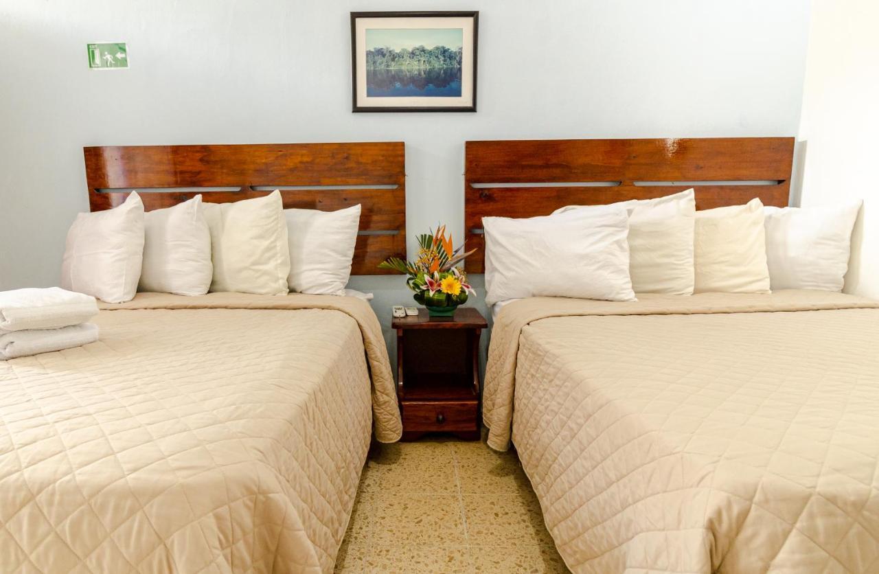 Hotel Serenity มานูเอล อันโตนิโอ ภายนอก รูปภาพ